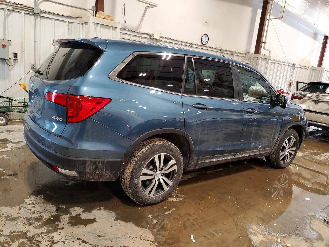 2016 HONDA PILOT EXL photo 5