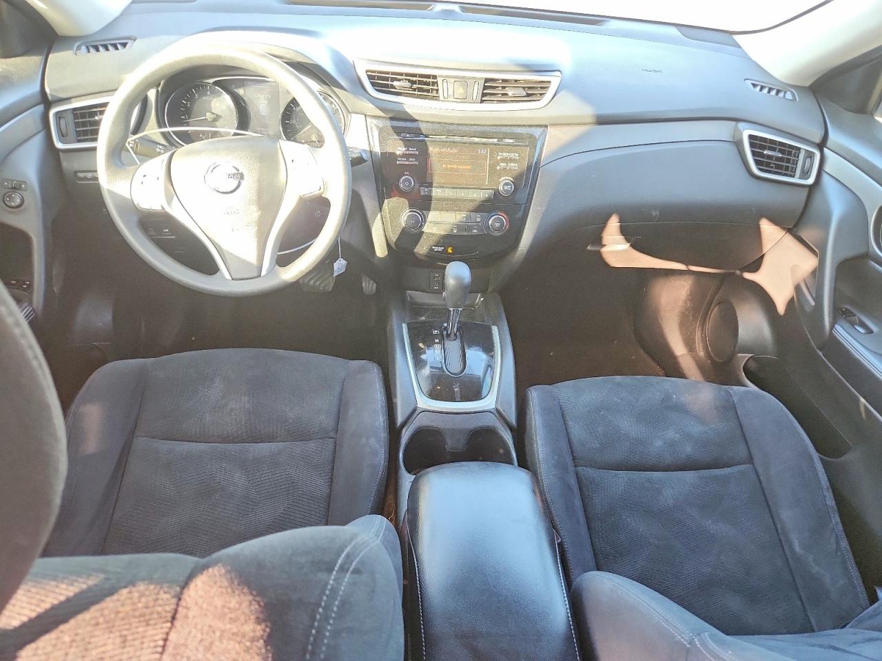 2016 NISSAN ROGUE S photo 8
