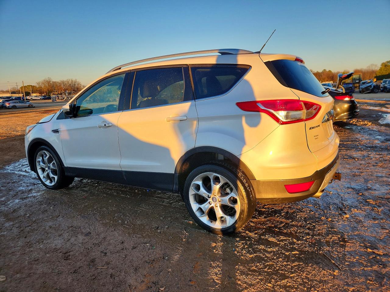 2014 FORD ESCAPE TITANIUM photo 4