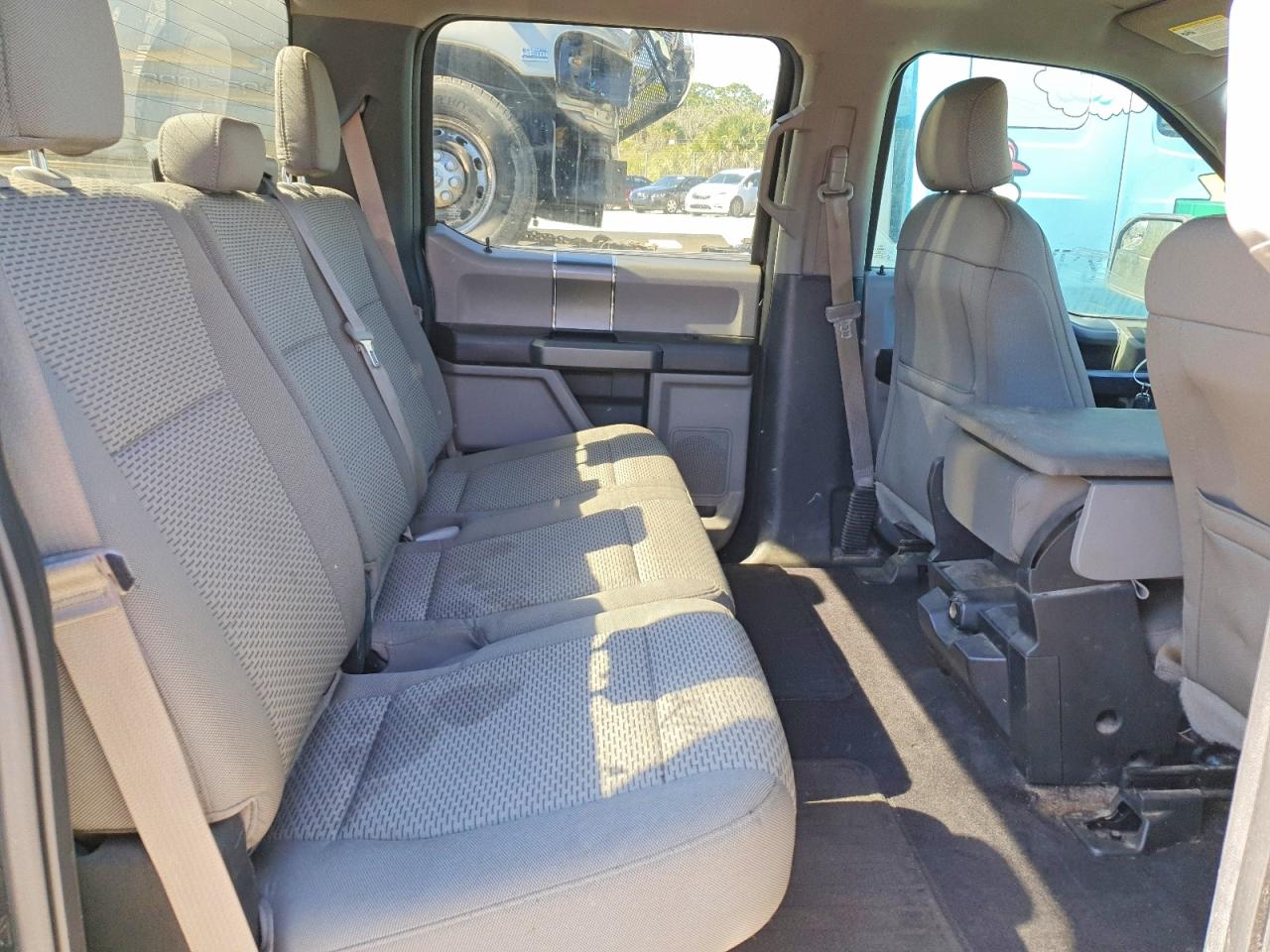 2015 FORD F150 SUPERCREW photo 28