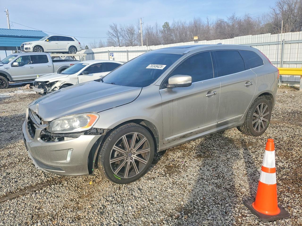 2016 VOLVO XC60