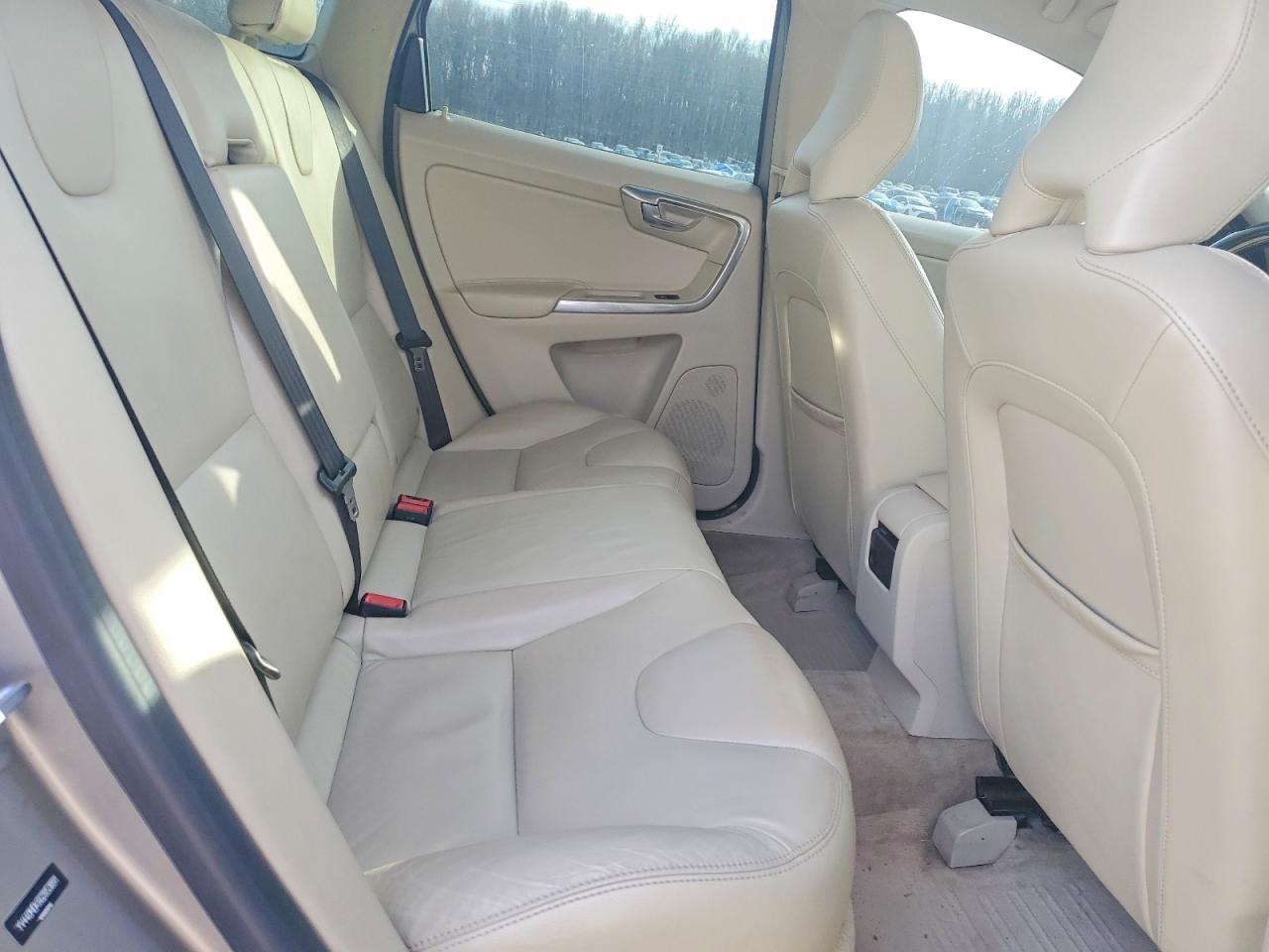 2016 VOLVO XC60 T5 PREMIER photo 21
