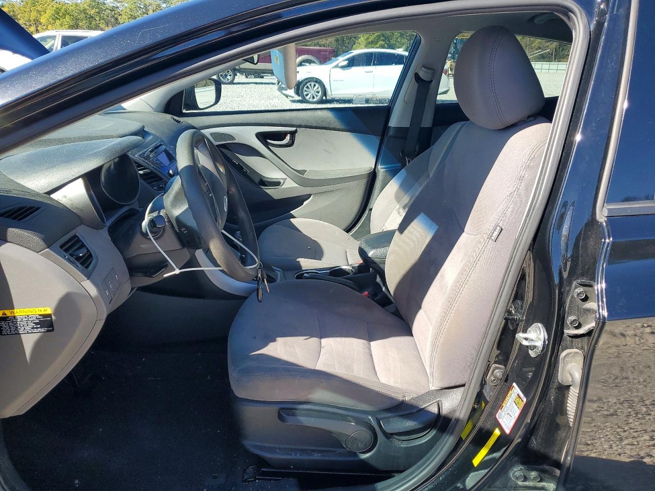 2016 HYUNDAI ELANTRA SE photo 13
