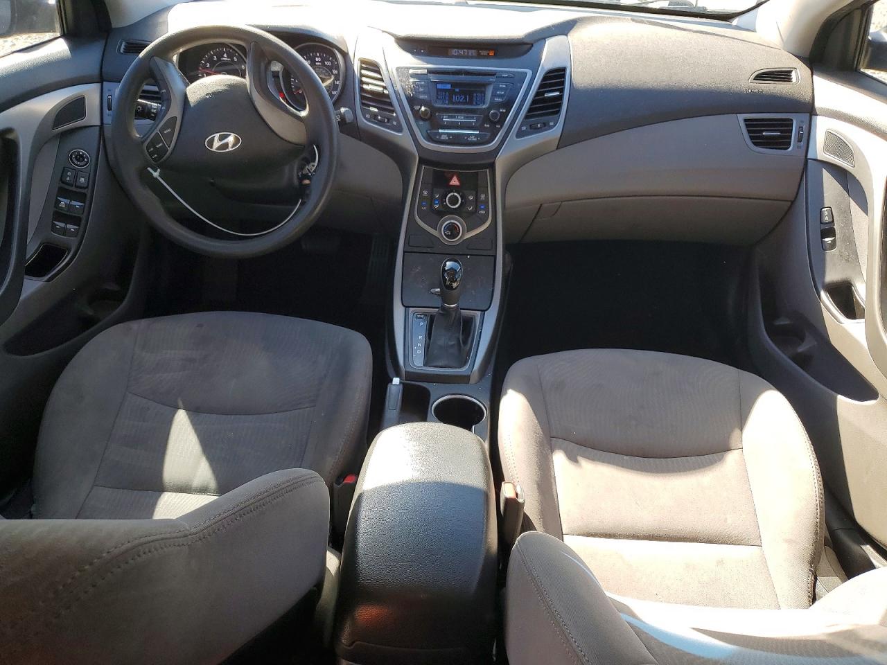 2016 HYUNDAI ELANTRA SE photo 15