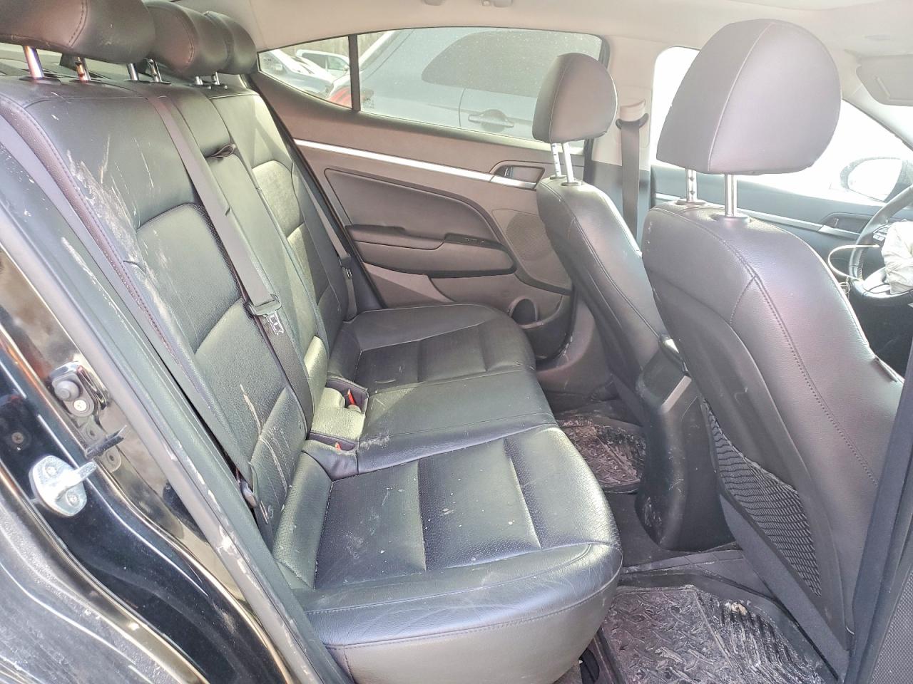 2020 HYUNDAI ELANTRA SEL photo 28