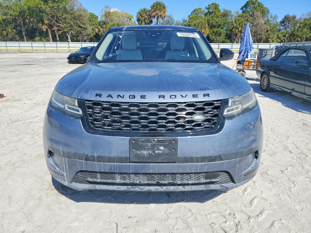 2019 LAND ROVER RANGE ROVER VELAR S photo 9