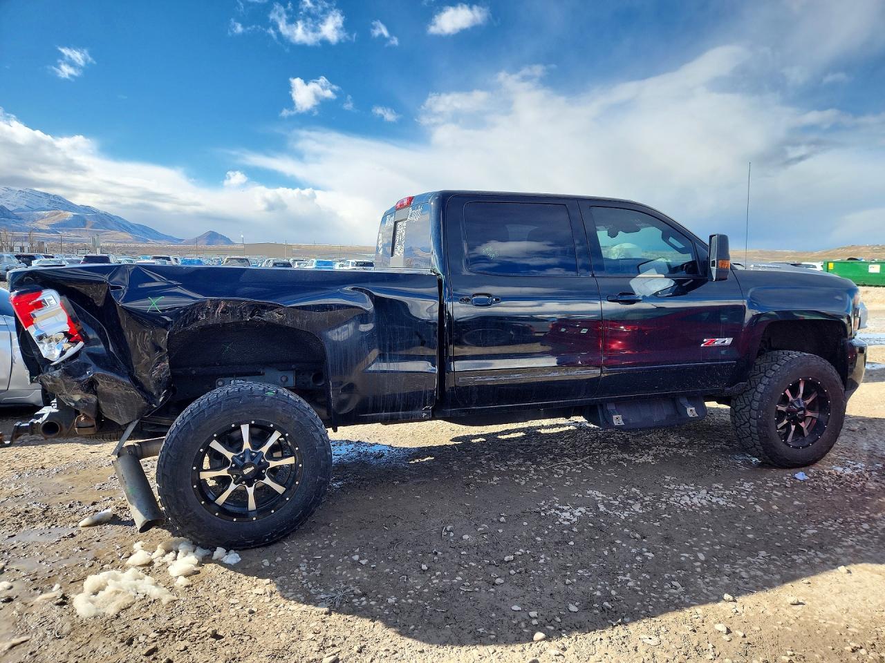 2018 CHEVROLET SILVERADO K2500 HEAVY DUTY LTZ photo 5