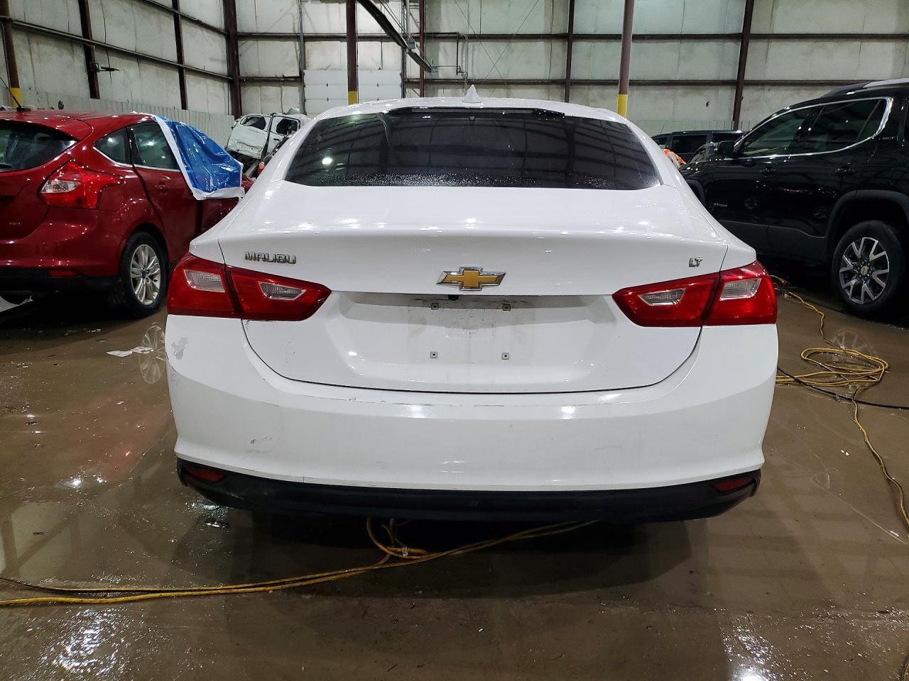 2018 CHEVROLET MALIBU LT photo 6