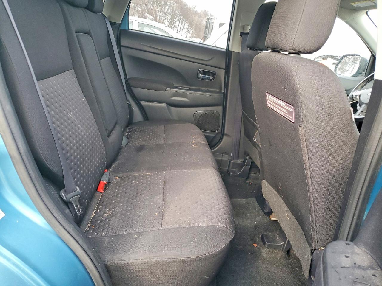 2011 MITSUBISHI OUTLANDER SPORT SE photo 19