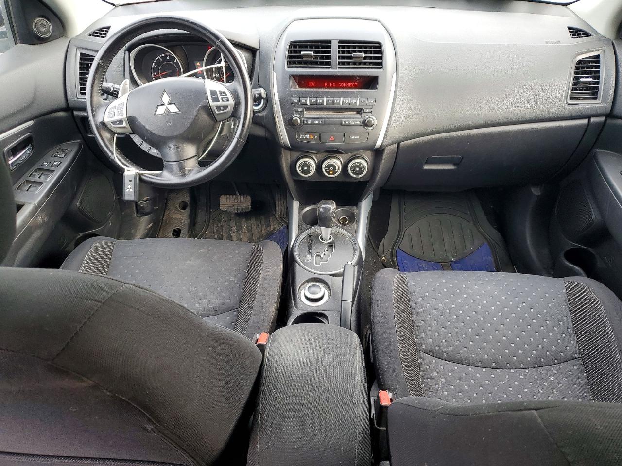 2011 MITSUBISHI OUTLANDER SPORT SE photo 15