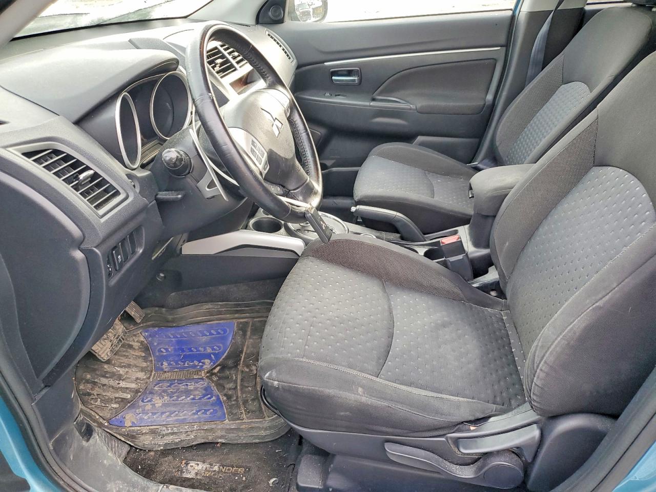 2011 MITSUBISHI OUTLANDER SPORT SE photo 13