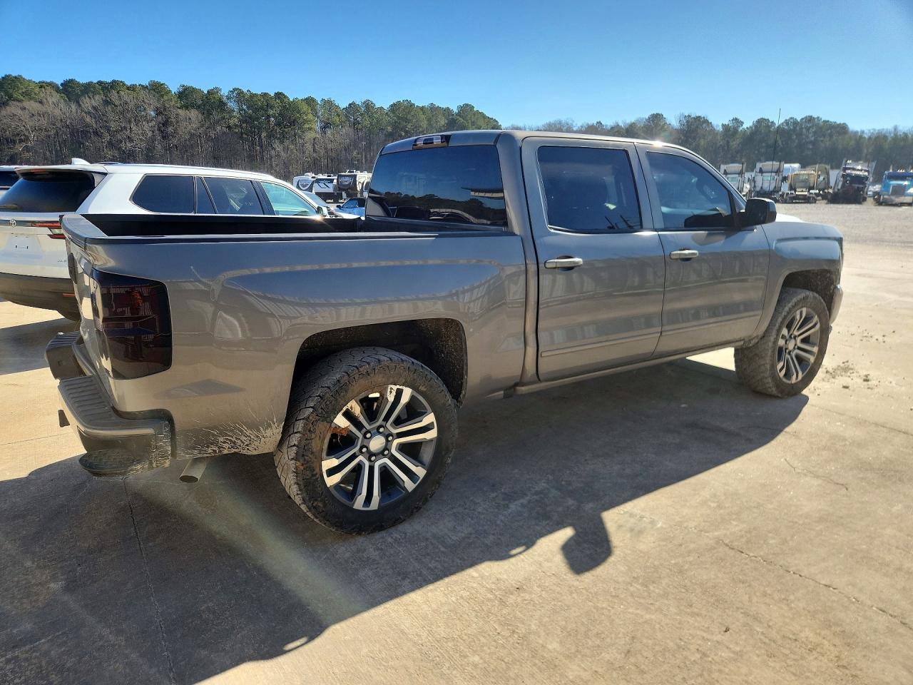 2017 CHEVROLET SILVERADO K1500 LT photo 3