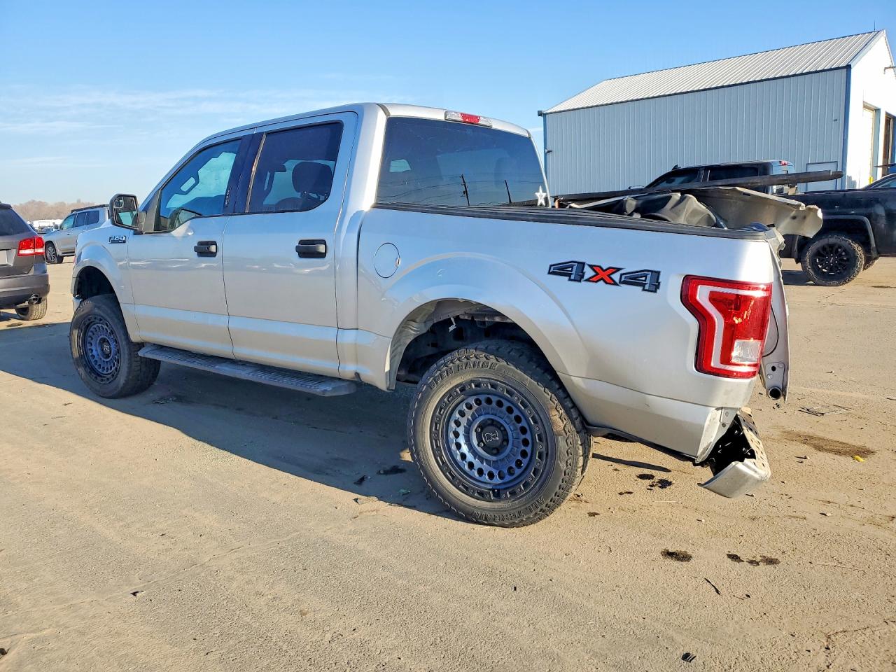 2017 FORD F150 SUPERCREW photo 2