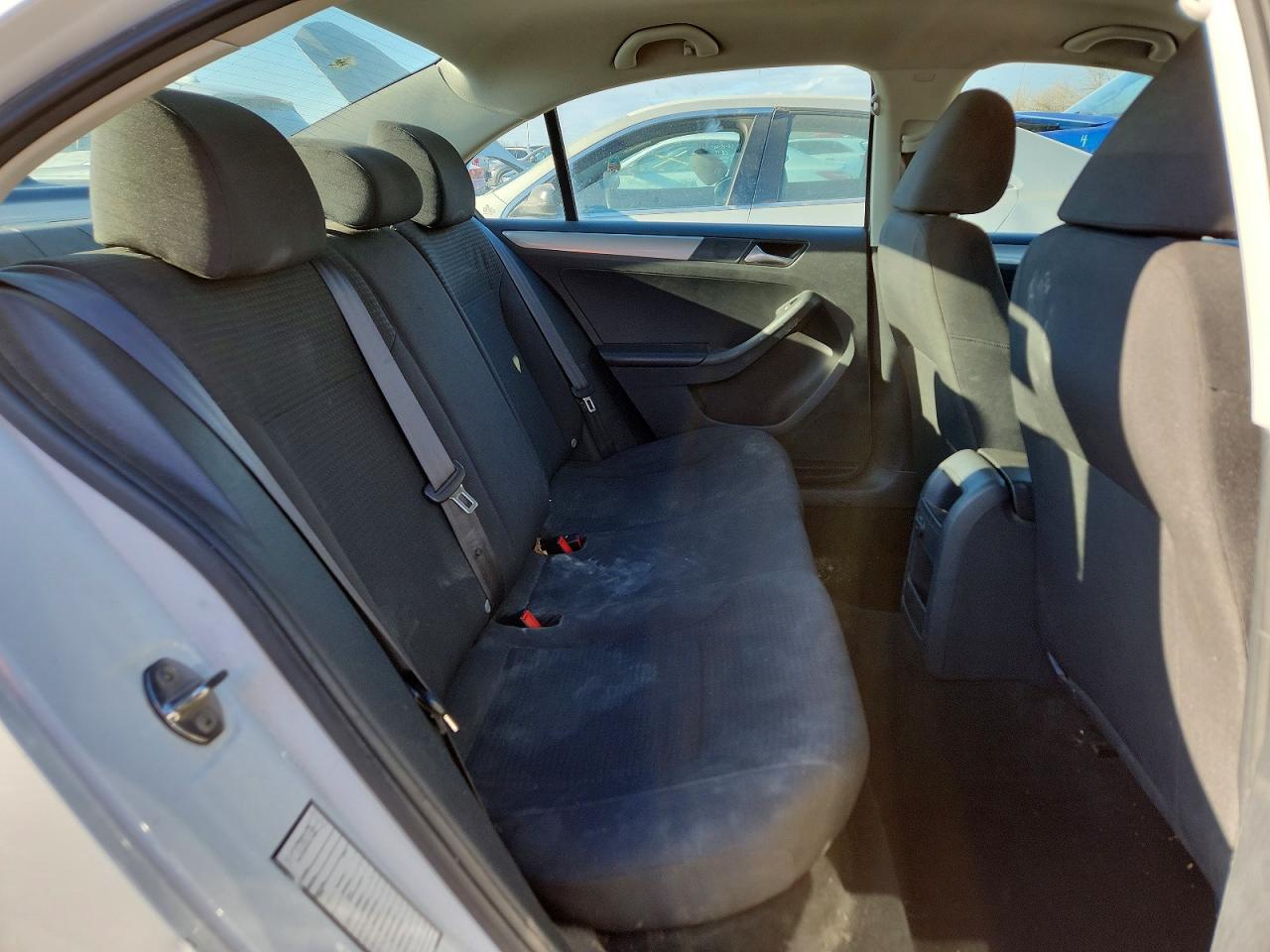 2016 VOLKSWAGEN JETTA SE photo 19