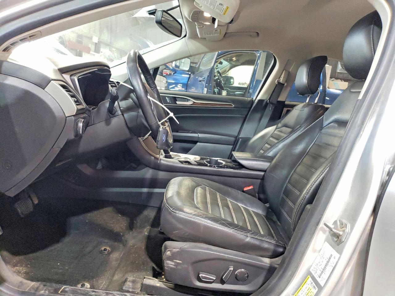 2014 FORD FUSION SE photo 13