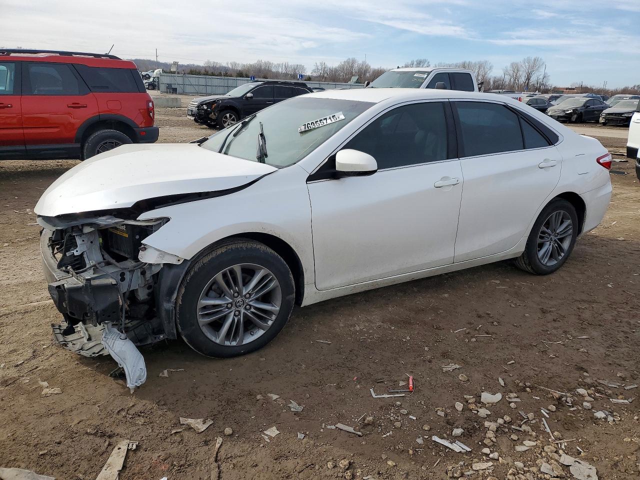 2015 TOYOTA CAMRY