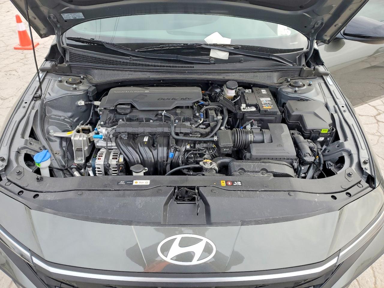 2025 HYUNDAI ELANTRA SEL SPORT photo 21