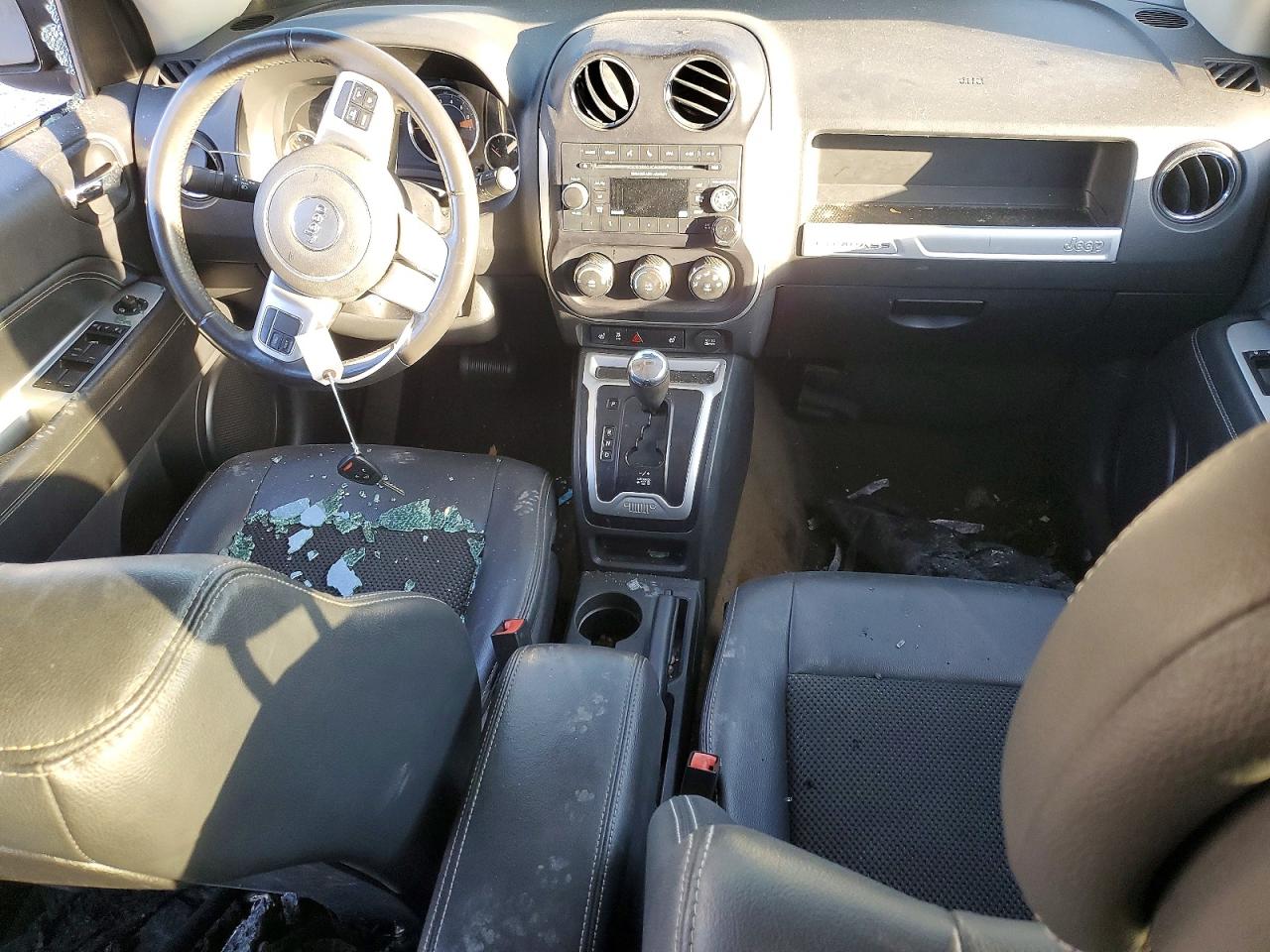 2016 JEEP COMPASS LATITUDE photo 8