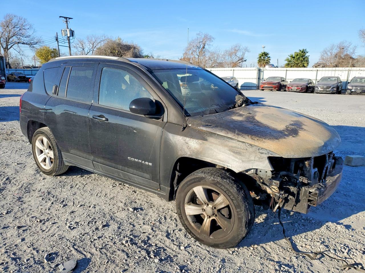 2016 JEEP COMPASS LATITUDE photo 4