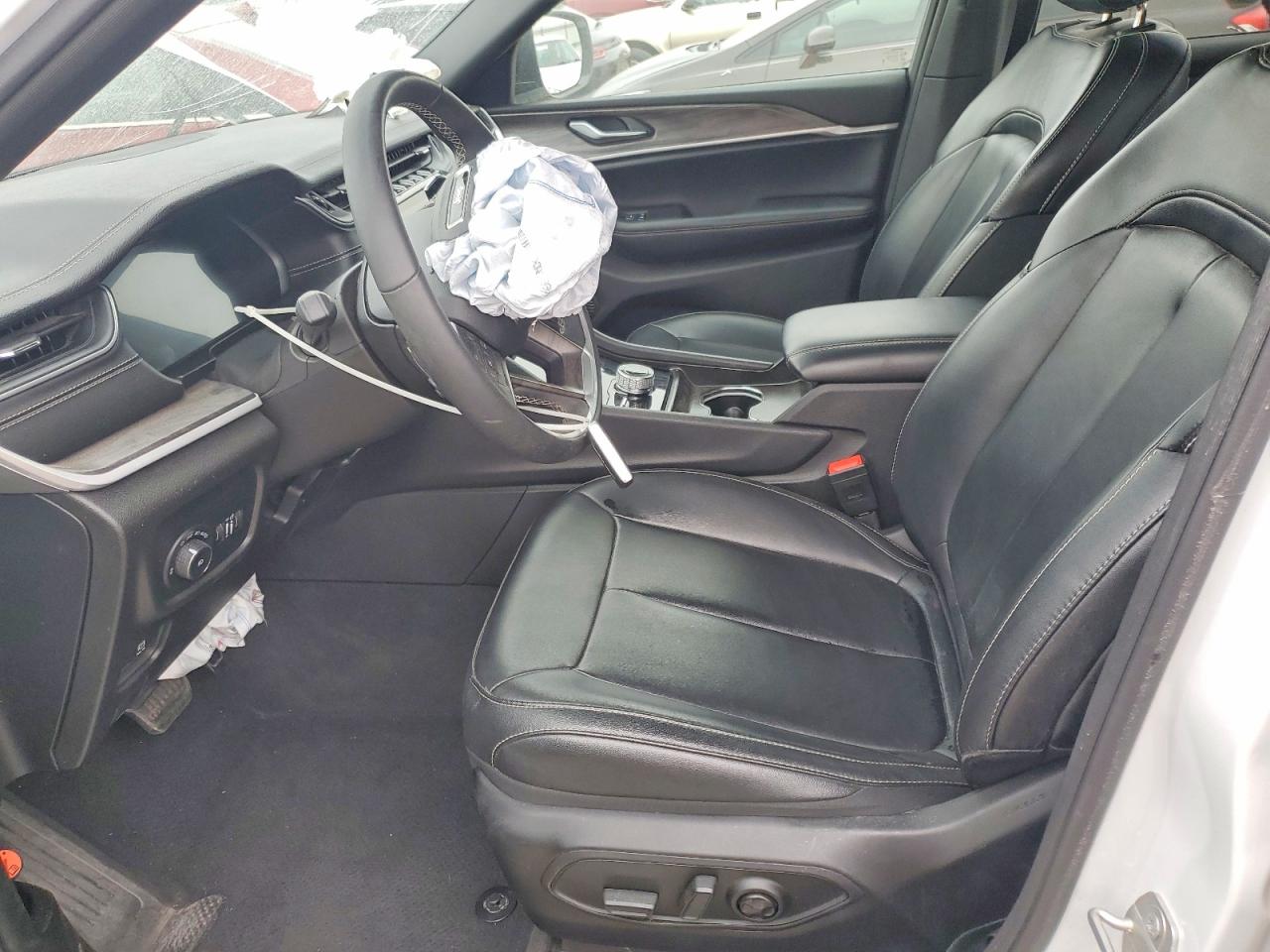 2024 JEEP GRAND CHEROKEE L LIMITED photo 13