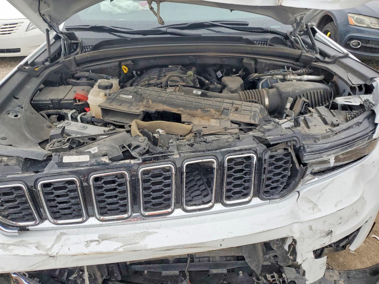 2024 JEEP GRAND CHEROKEE L LIMITED photo 23