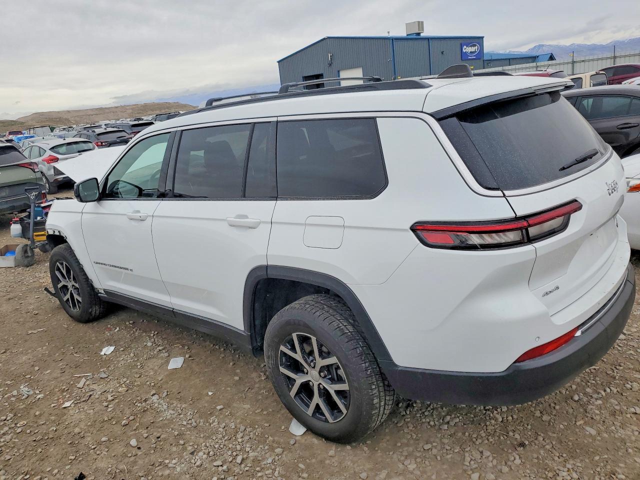 2024 JEEP GRAND CHEROKEE L LIMITED photo 3