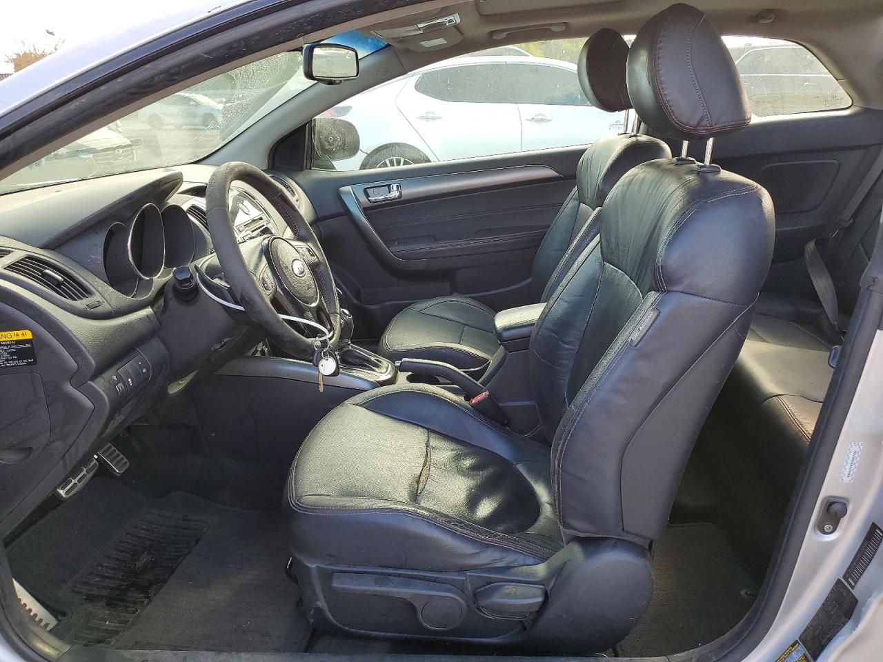 2013 KIA FORTE SX photo 19