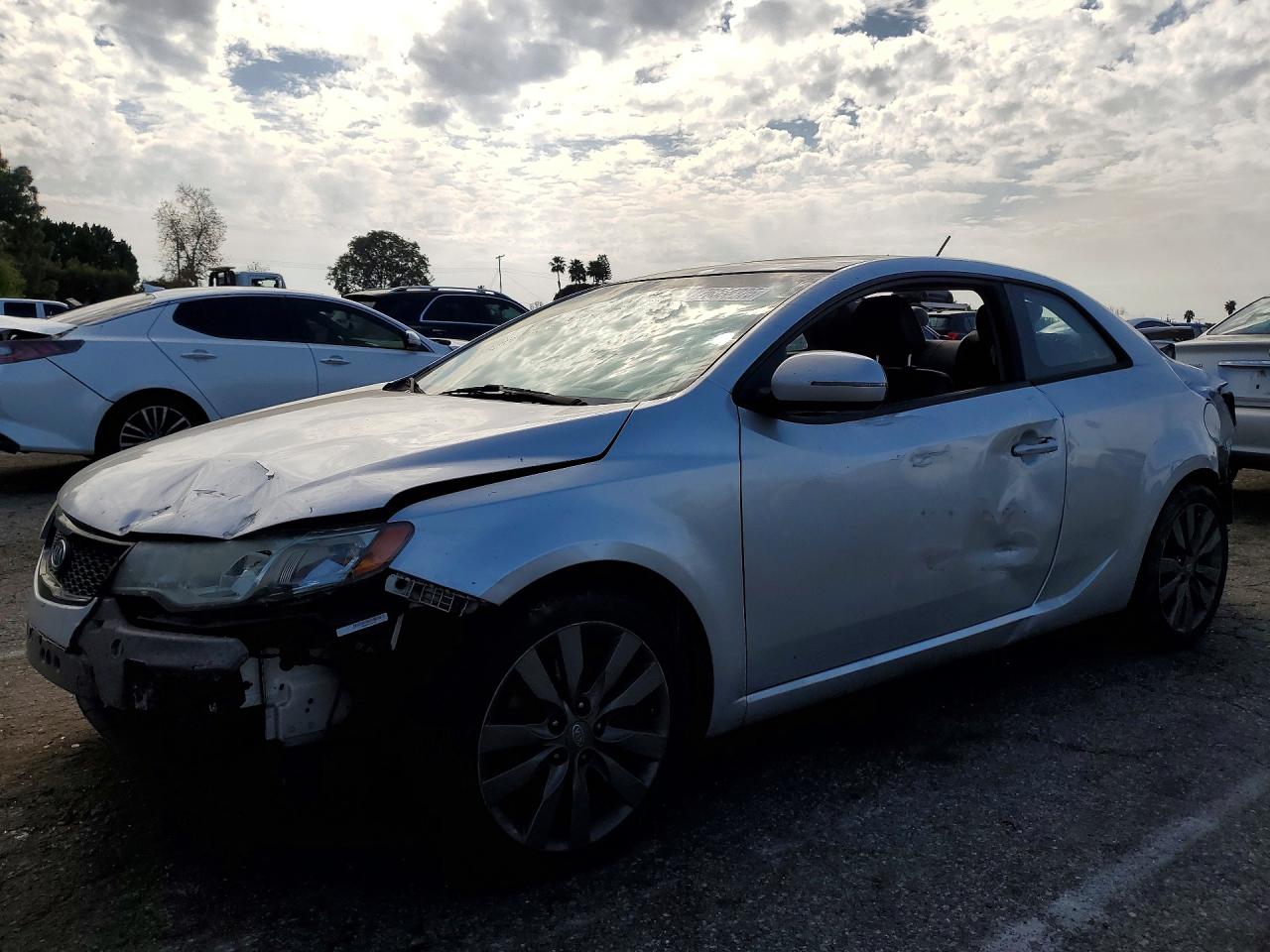 2013 KIA FORTE
