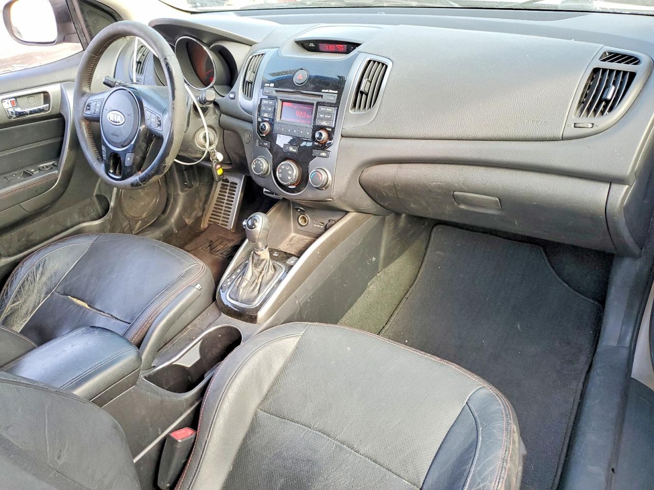 2013 KIA FORTE SX photo 22
