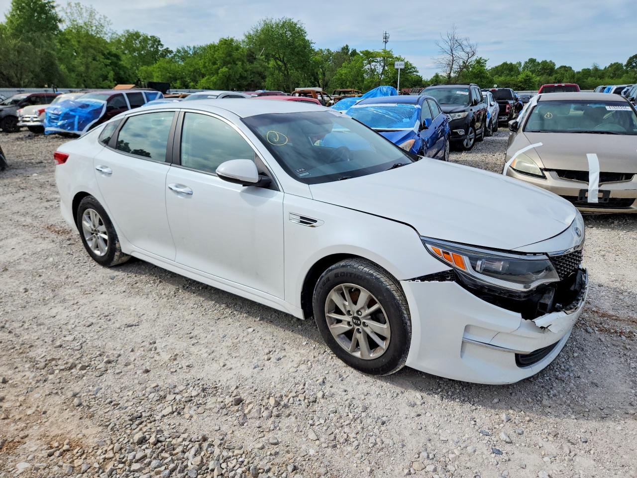 2016 KIA OPTIMA LX photo 10