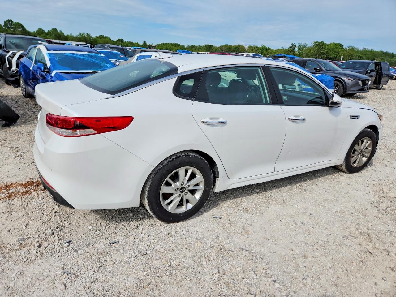 2016 KIA OPTIMA LX photo 7