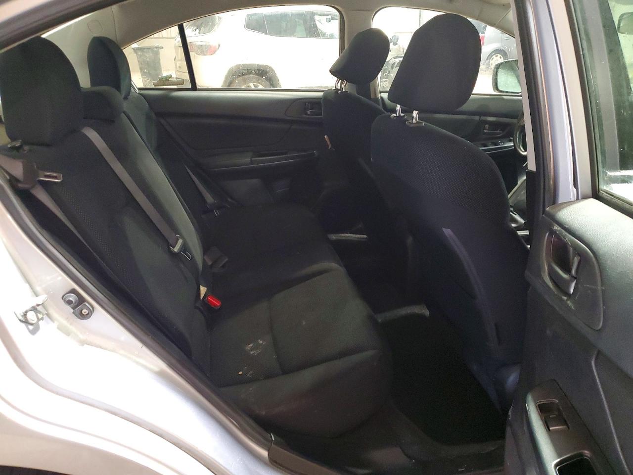 2014 SUBARU IMPREZA photo 10