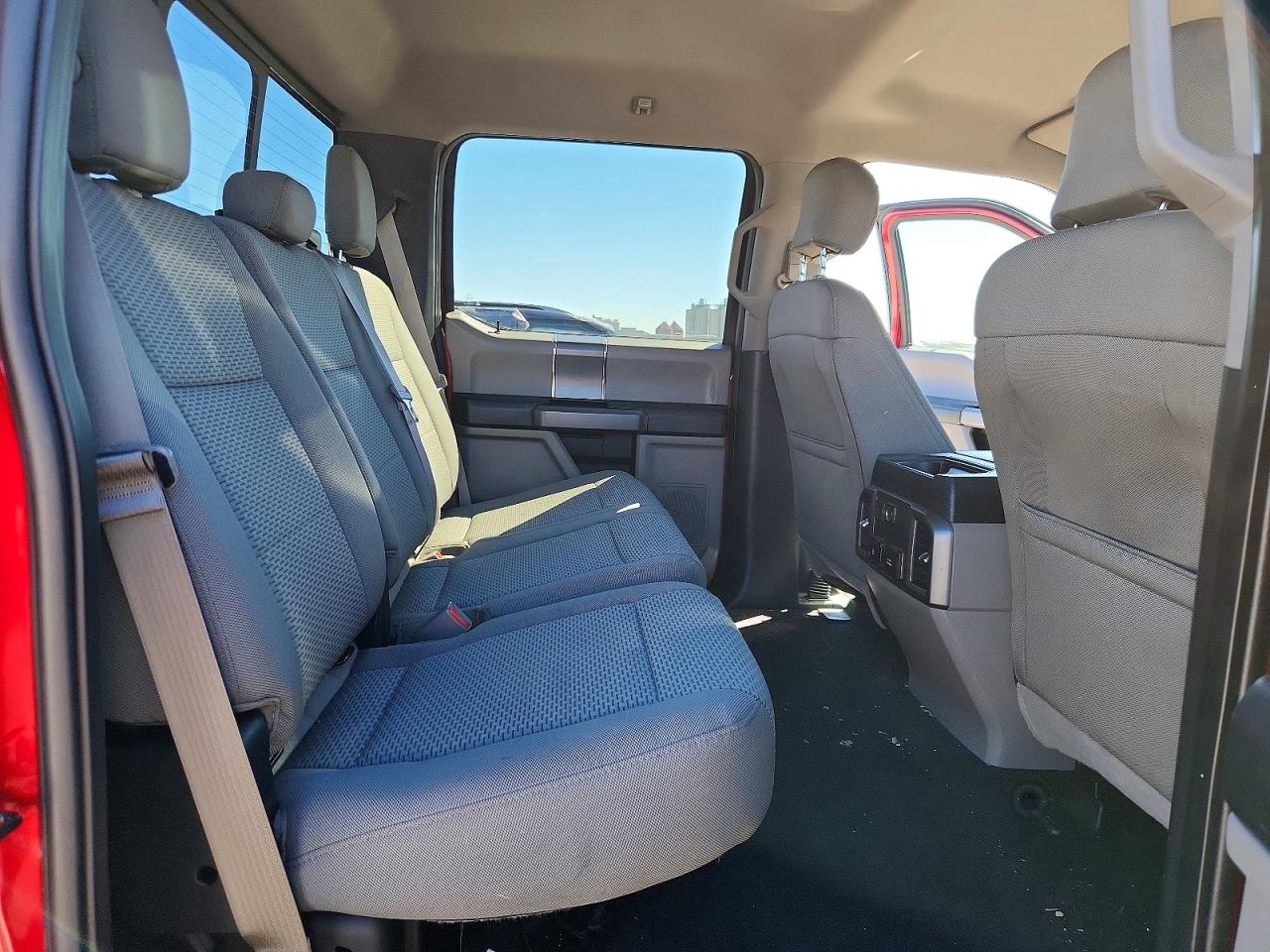 2017 FORD F150 SUPERCREW photo 19