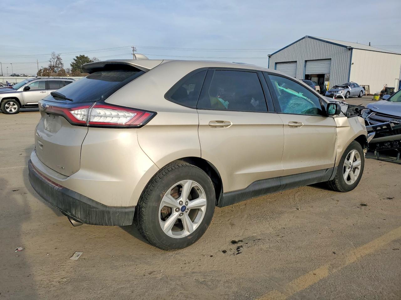 2017 FORD EDGE SE photo 5