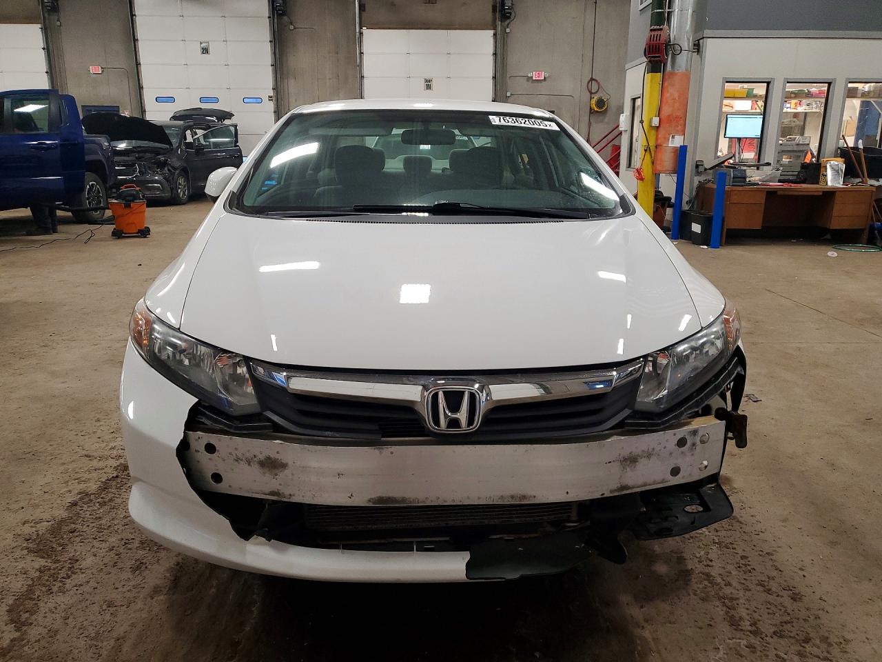 2012 HONDA CIVIC LX photo 5
