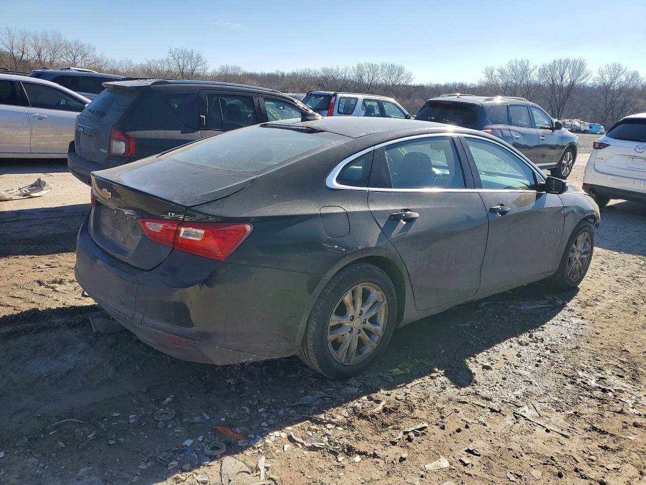 2018 CHEVROLET MALIBU LT photo 3