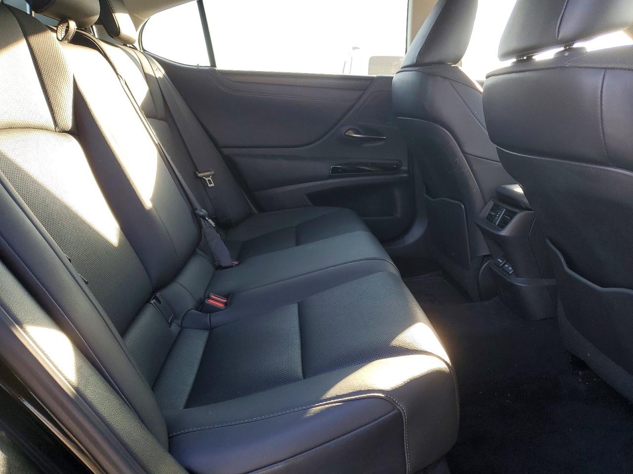 2022 LEXUS ES 350 BASE photo 10
