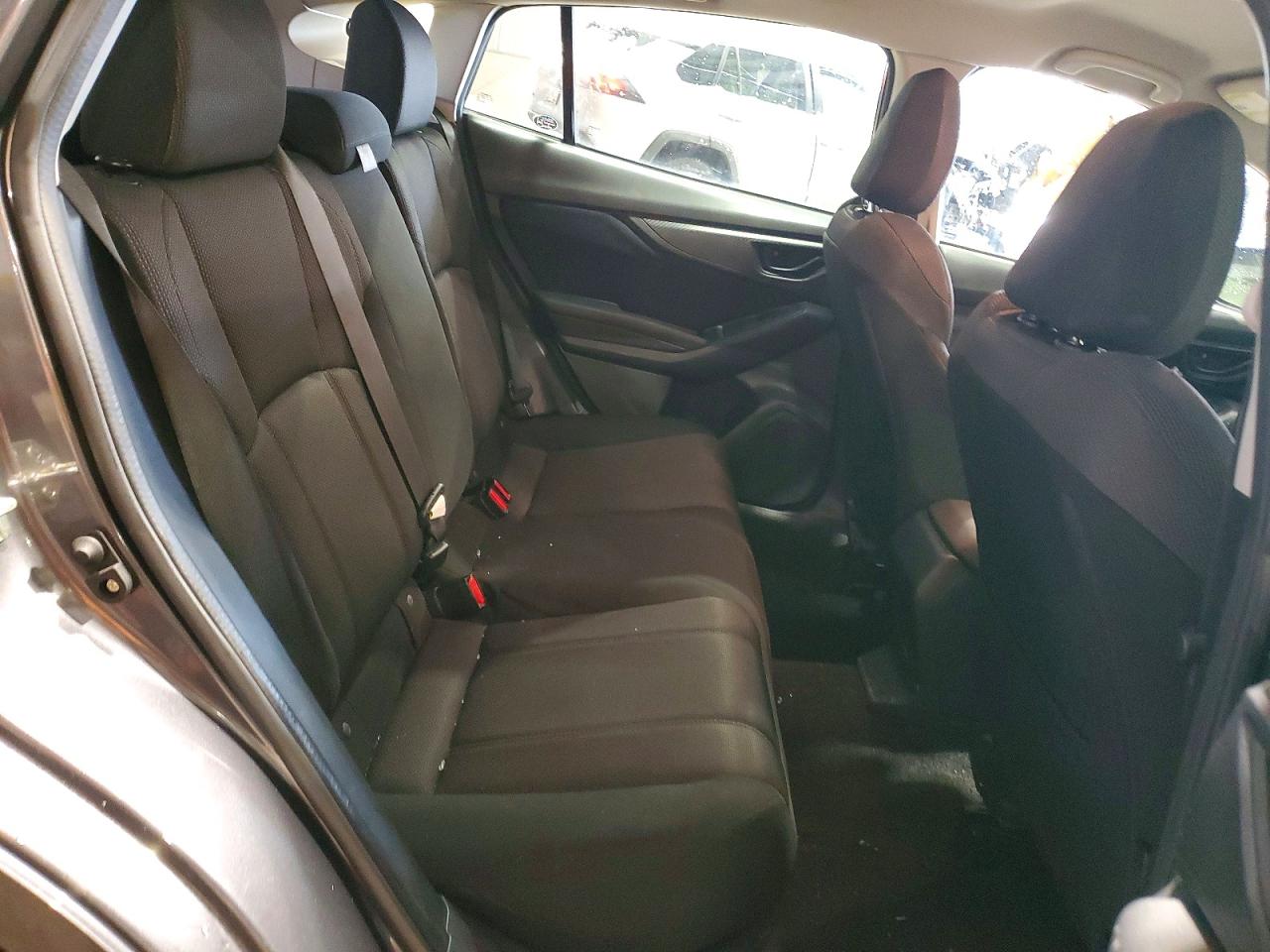 2019 SUBARU IMPREZA photo 19