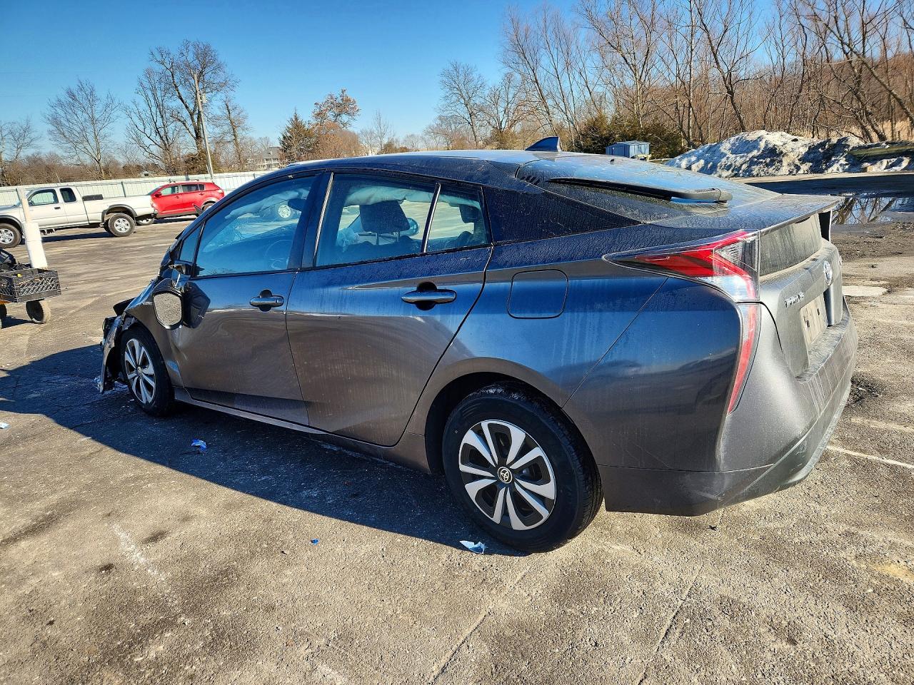 2016 TOYOTA PRIUS photo 3