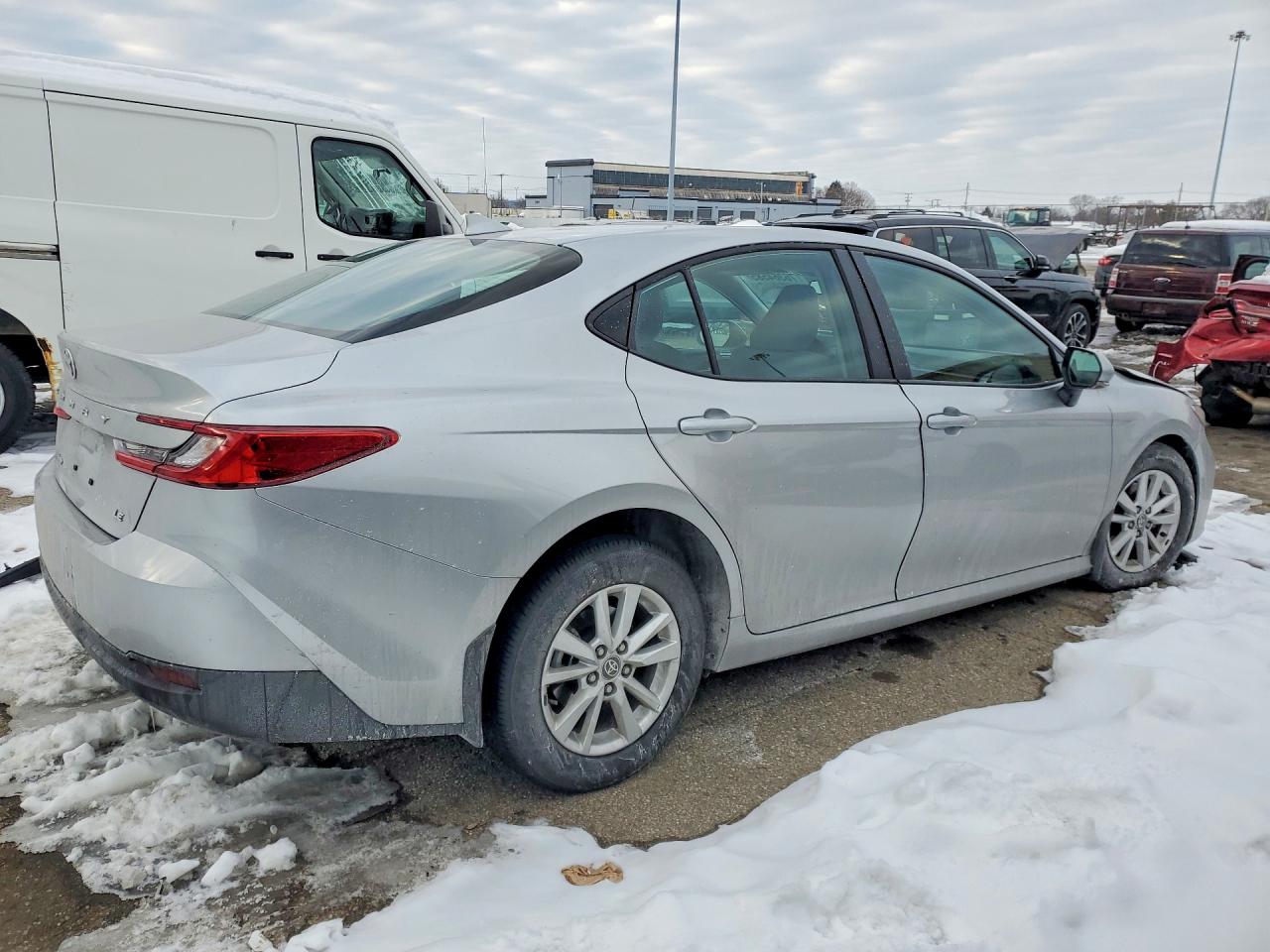 2025 TOYOTA CAMRY LE photo 3