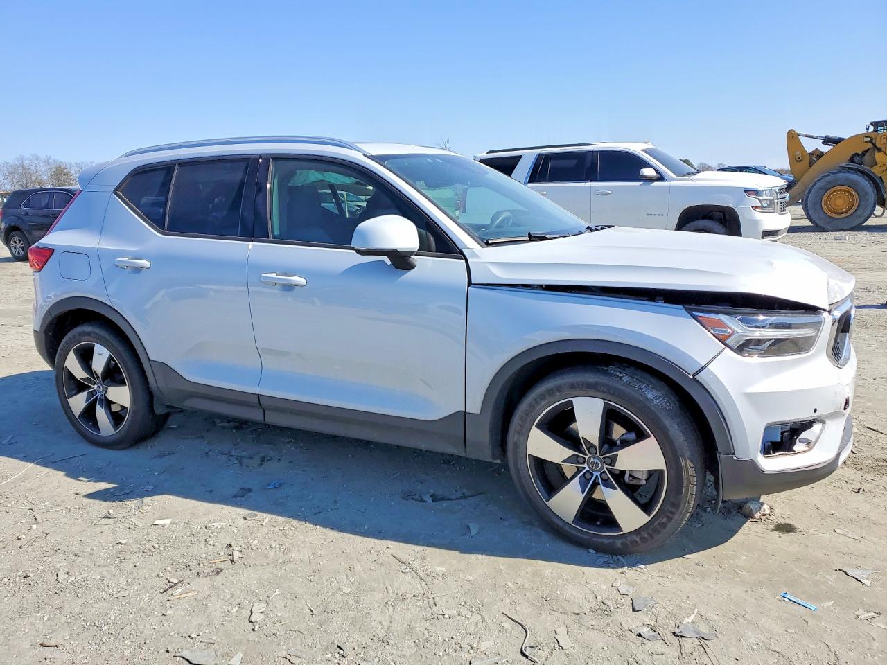 2020 VOLVO XC40 T5 MOMENTUM photo 4