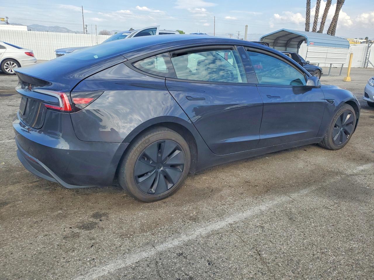 2024 TESLA MODEL 3 photo 3