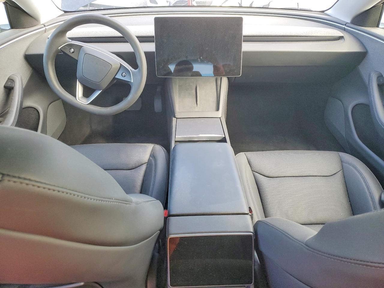 2024 TESLA MODEL 3 photo 8