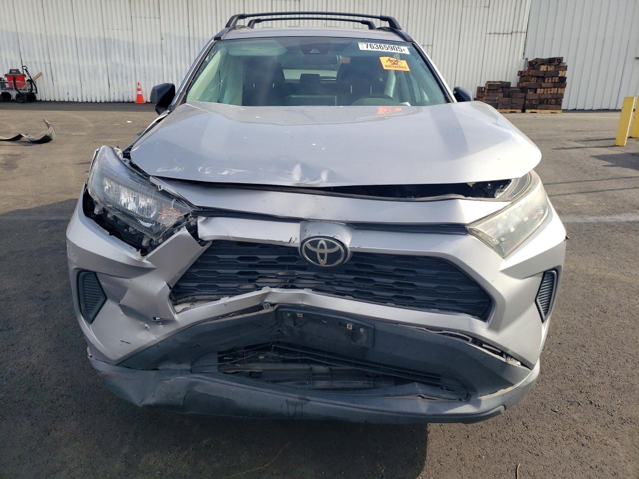2021 TOYOTA RAV4 LE photo 5