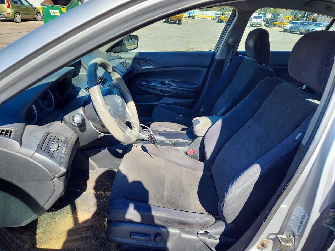 2009 HONDA ACCORD LXP photo 25