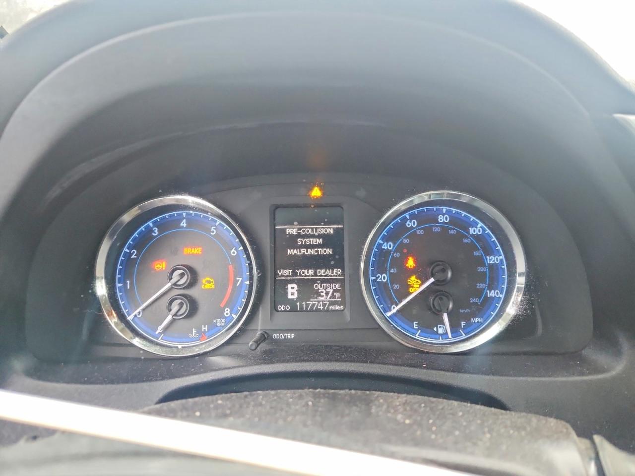 2019 TOYOTA COROLLA photo 17