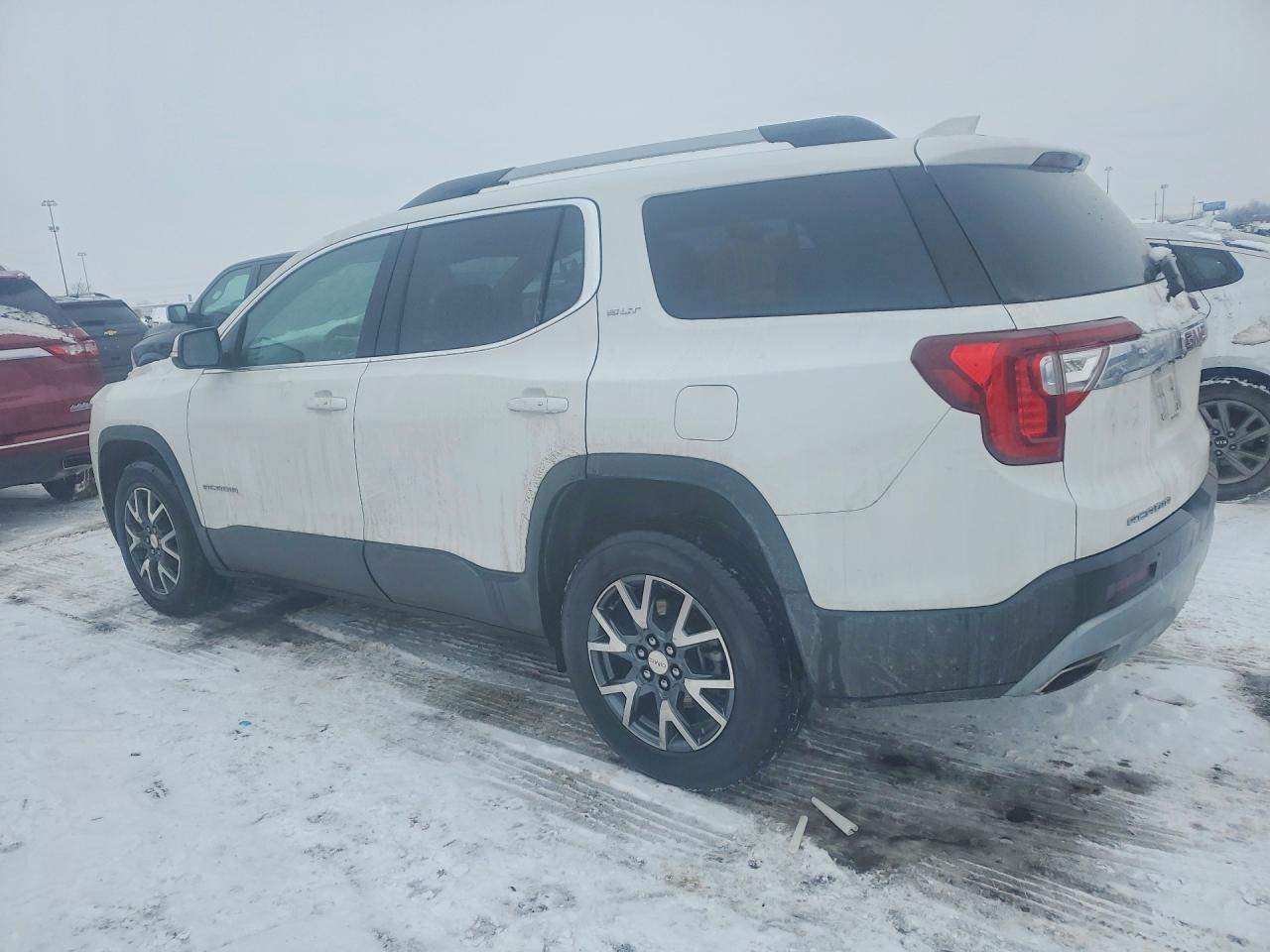 2023 GMC ACADIA SLT photo 3