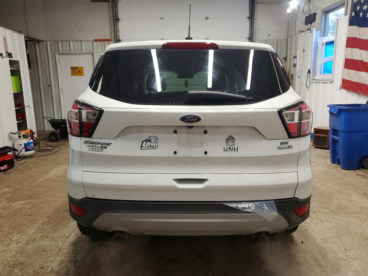 2017 FORD ESCAPE SE photo 11