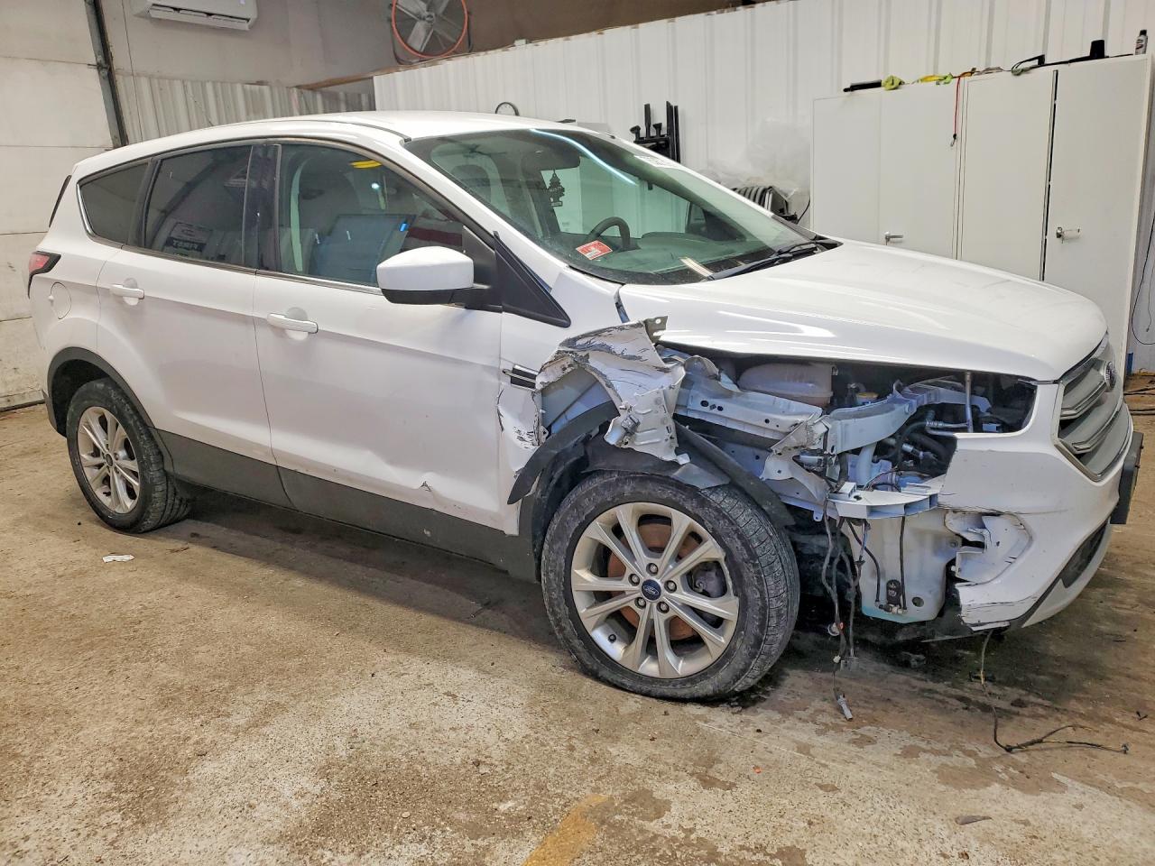 2017 FORD ESCAPE SE photo 7