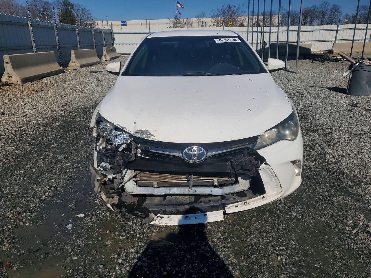 2016 TOYOTA CAMRY SE photo 9